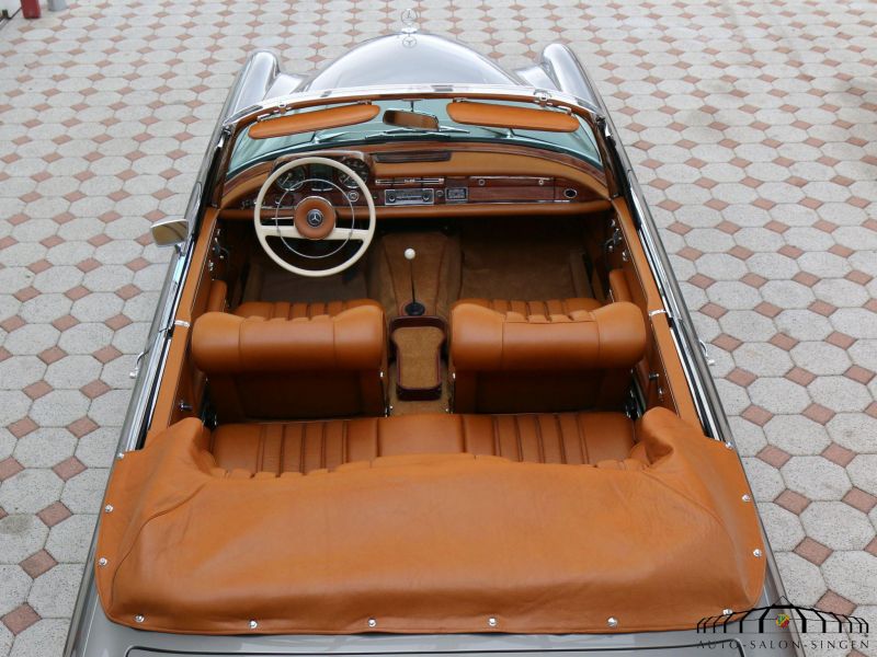 Mercedes-Benz 220 SE b Cabrio