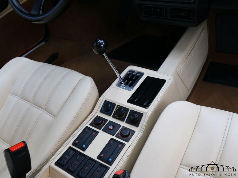 Ferrari 208 GTB Turbo