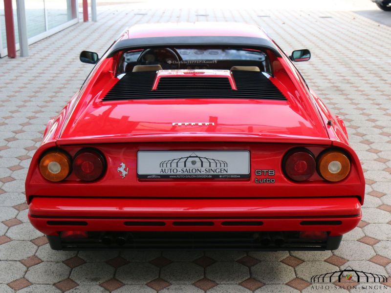 Ferrari 208 GTB Turbo