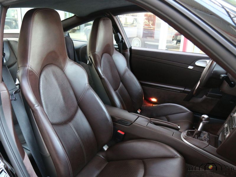 Porsche 997 Carrera 4S 