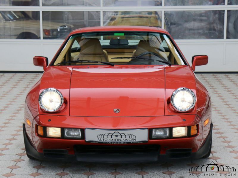 Porsche 928 S
