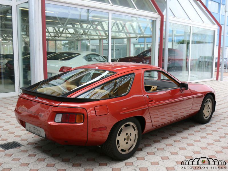 Porsche 928 S