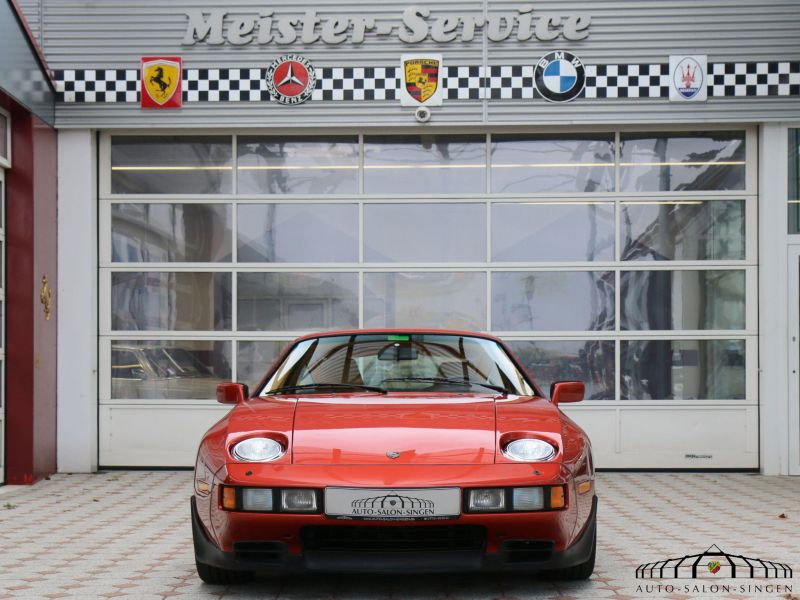 Porsche 928 S