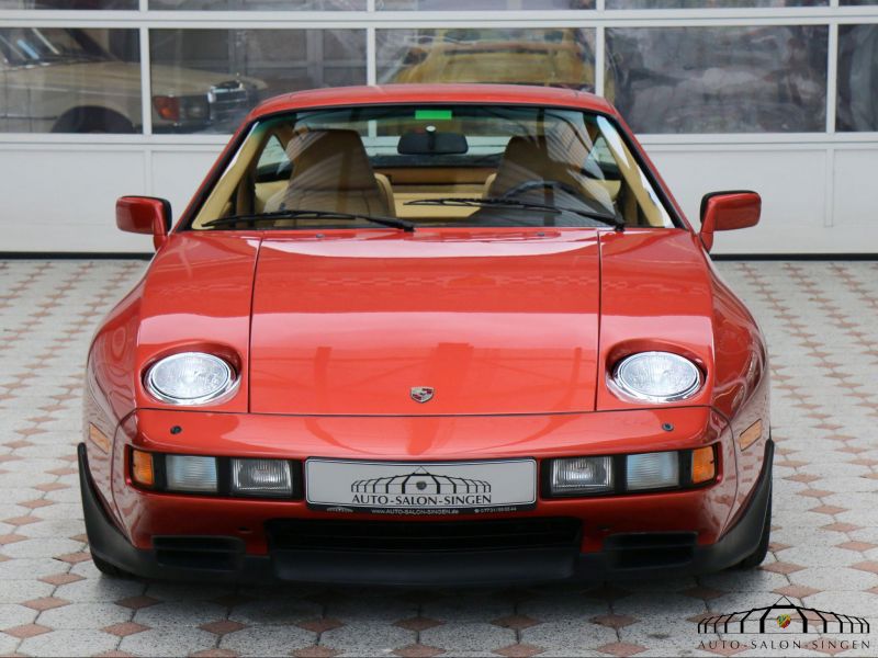 Porsche 928 S