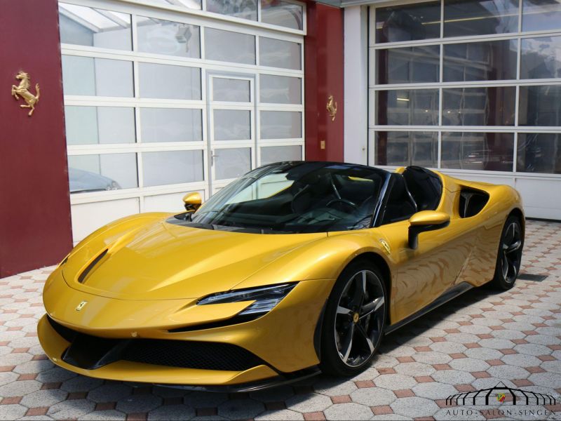 Ferrari SF90 Spider