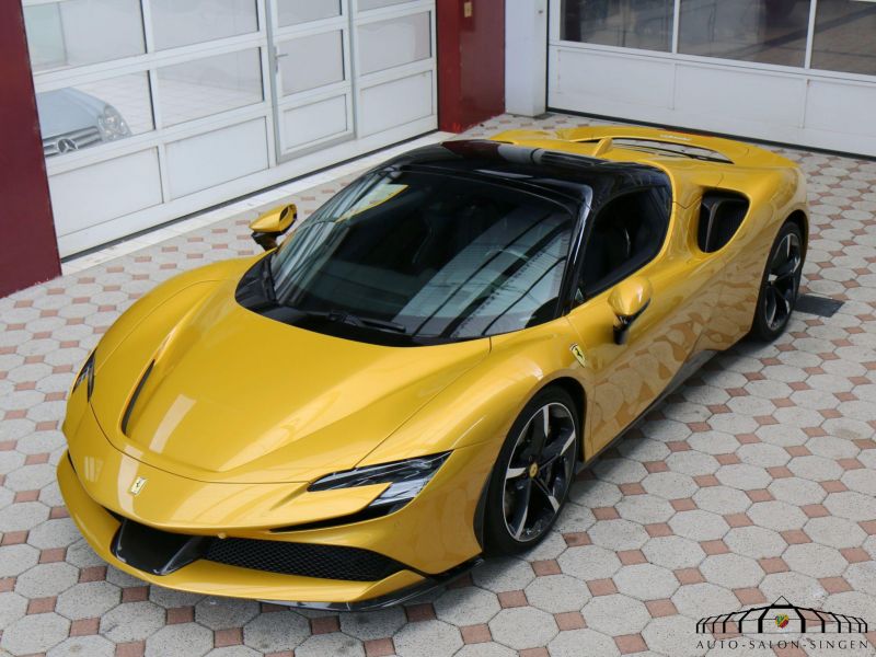 Ferrari SF90 Spider