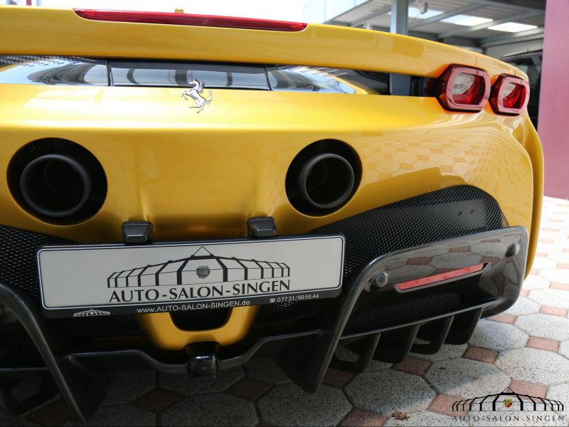 Ferrari SF90 Spider