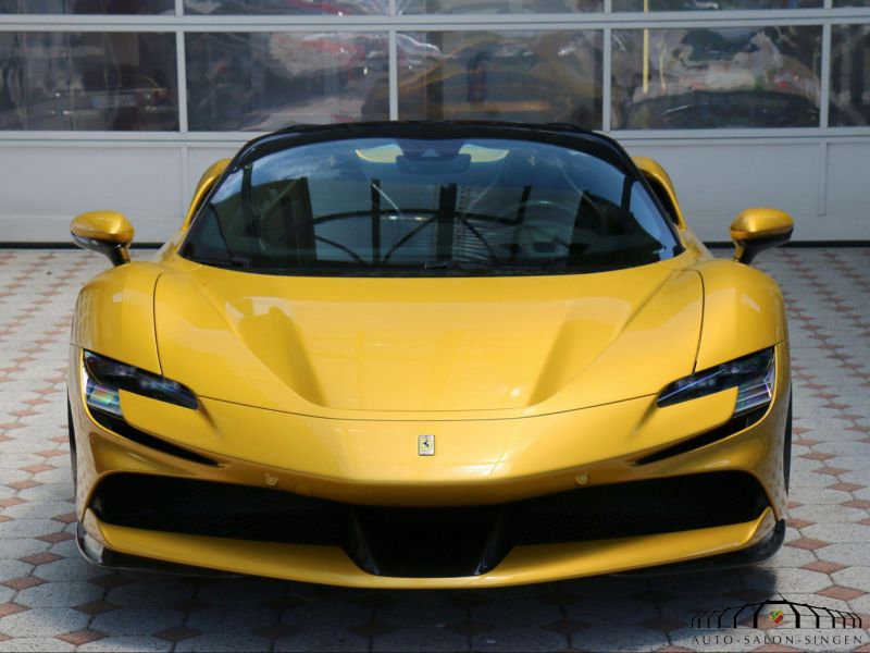 Ferrari SF90 Spider