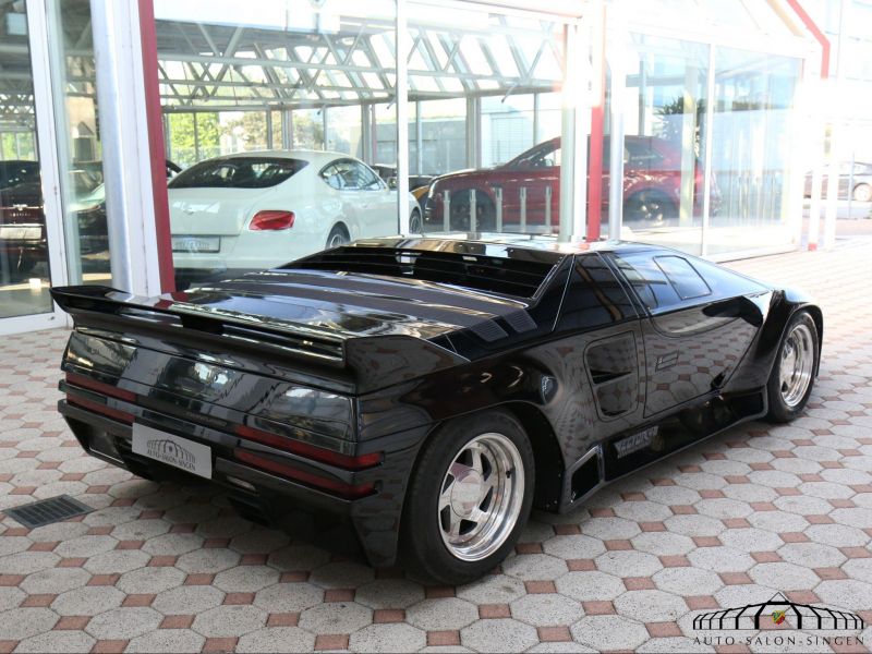 Vector W8 Twin Turbo Coupe