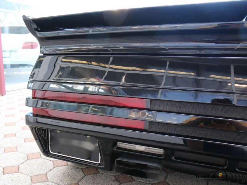 Vector W8 Twin Turbo Coupe