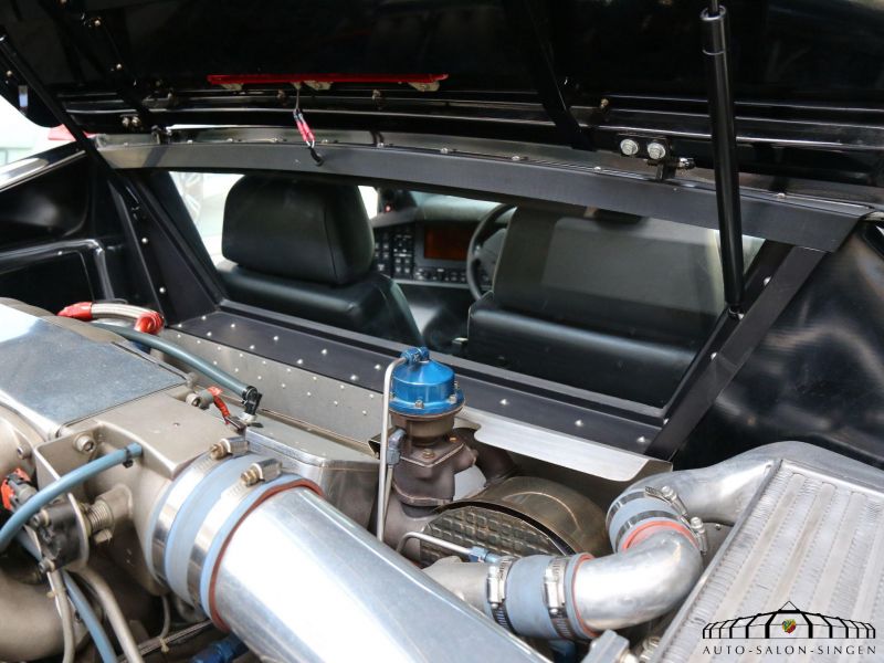 Vector W8 Twin Turbo Coupe