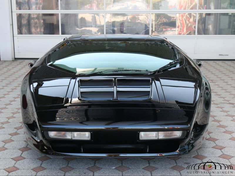 Vector W8 Twin Turbo Coupe