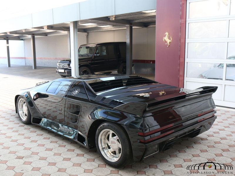 Vector W8 Twin Turbo Coupe