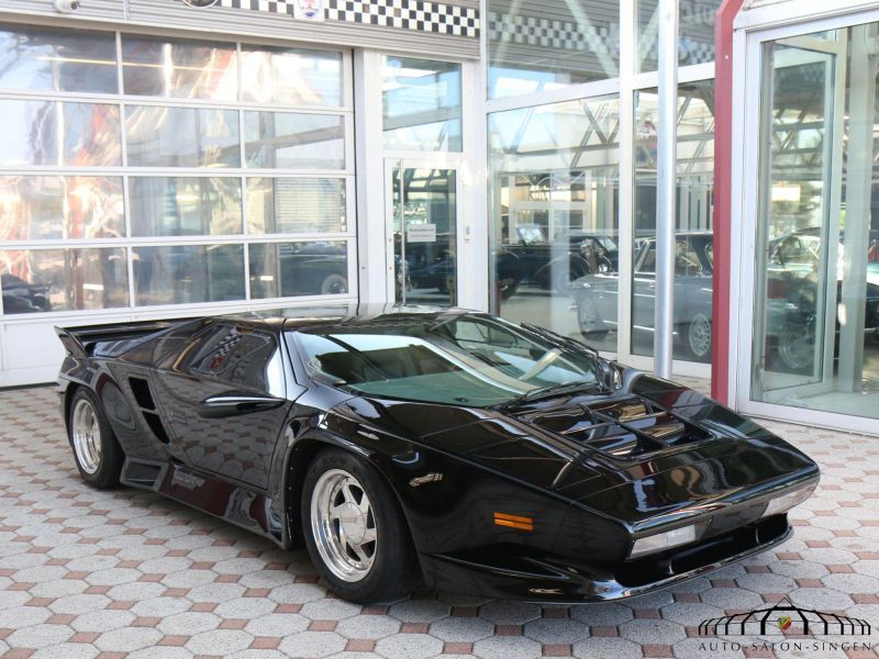 Vector W8 Twin Turbo Coupe
