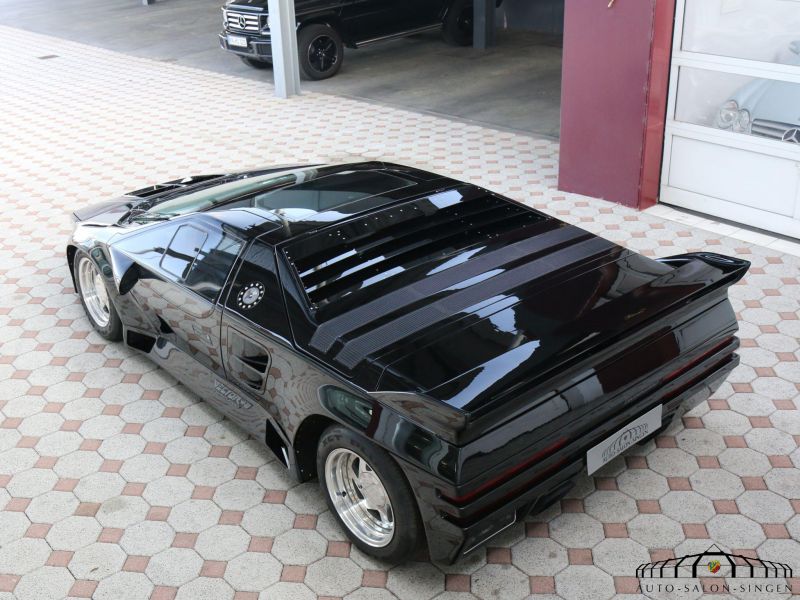 Vector W8 Twin Turbo Coupe