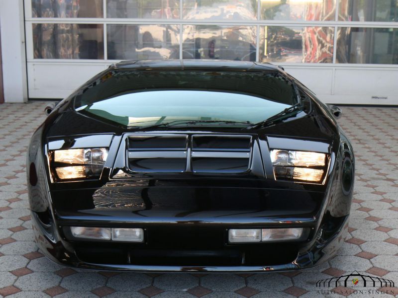 Vector W8 Twin Turbo Coupe