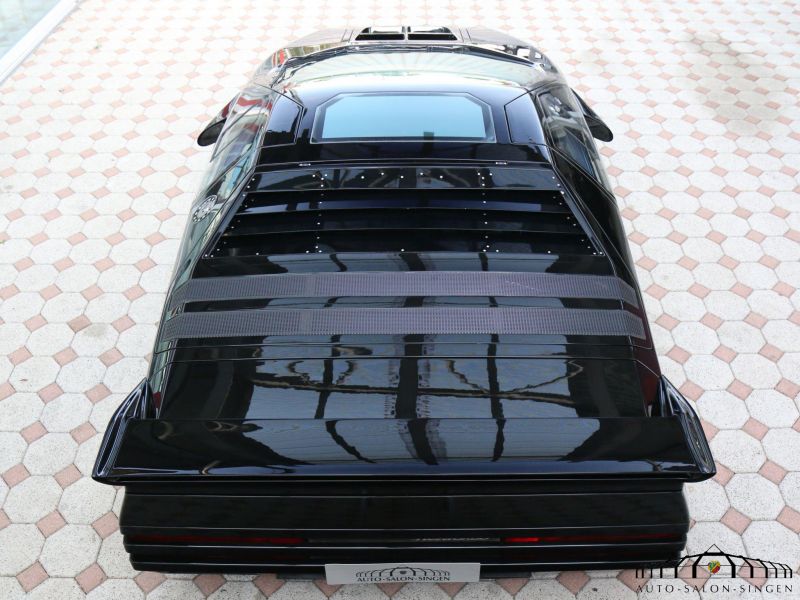 Vector W8 Twin Turbo Coupe