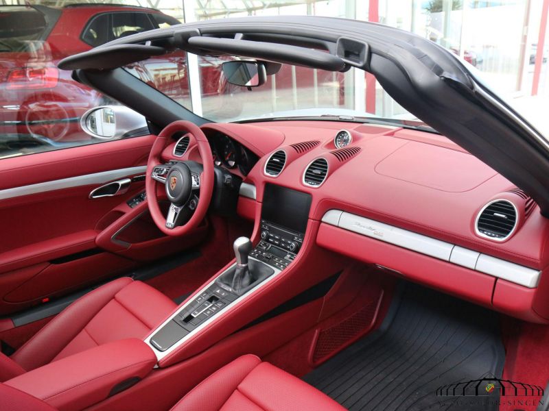 Porsche Boxster 25 Jahre - 718
