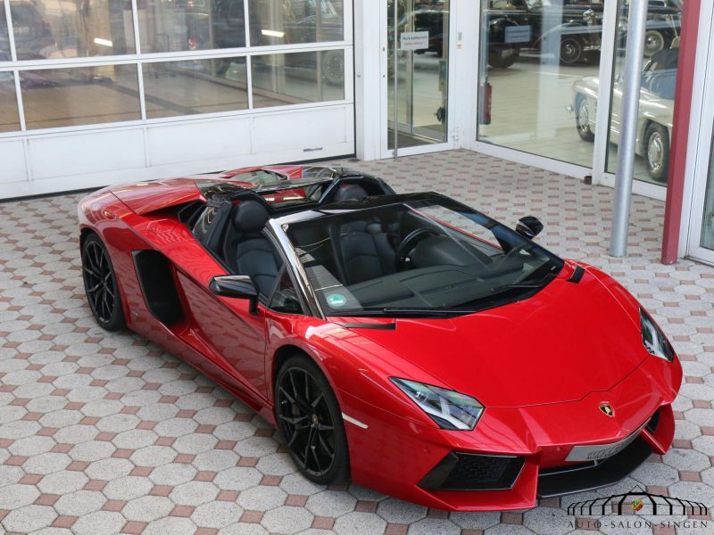 Lamborghini Aventador Roadster LP700-4