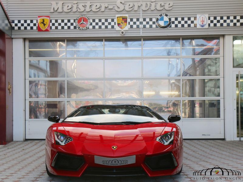 Lamborghini Aventador Roadster LP700-4