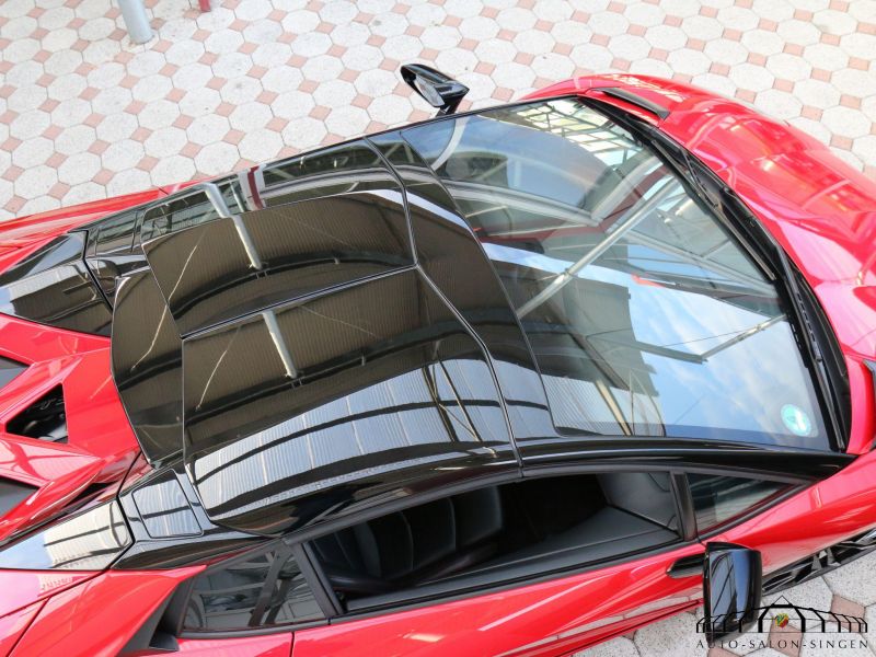 Lamborghini Aventador Roadster LP700-4