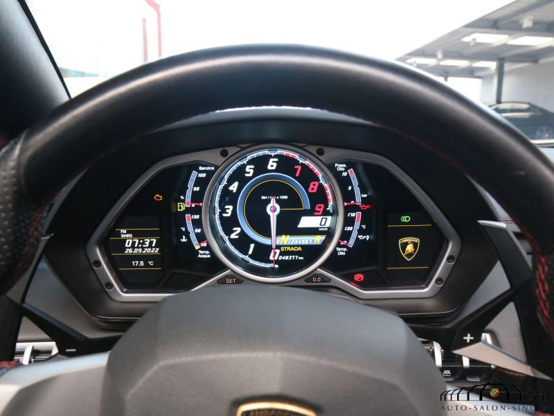 Lamborghini Aventador Roadster LP700-4