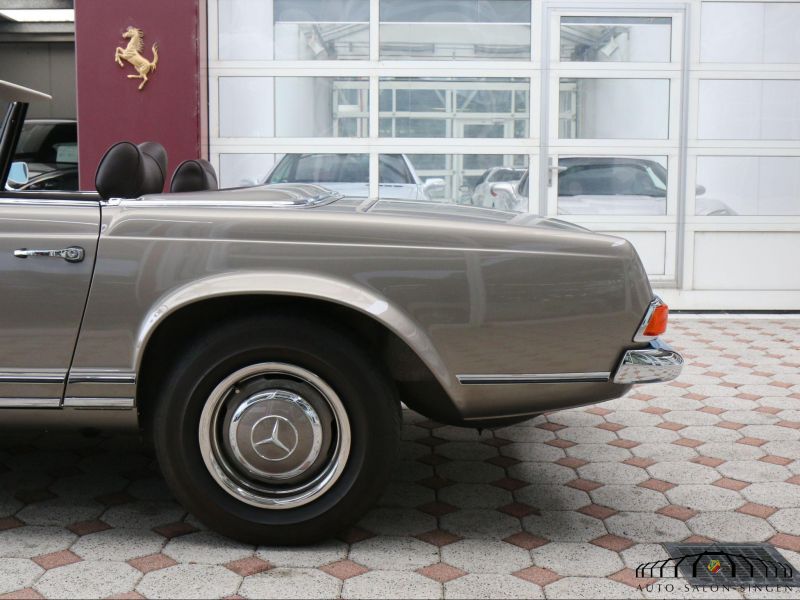 Mercedes-Benz 230 SL Pagode  