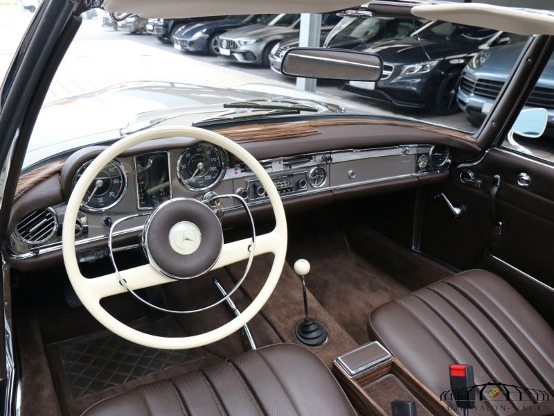 Mercedes-Benz 230 SL Pagode  