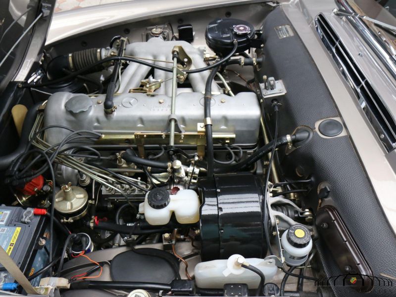 Mercedes-Benz 230 SL Pagode  