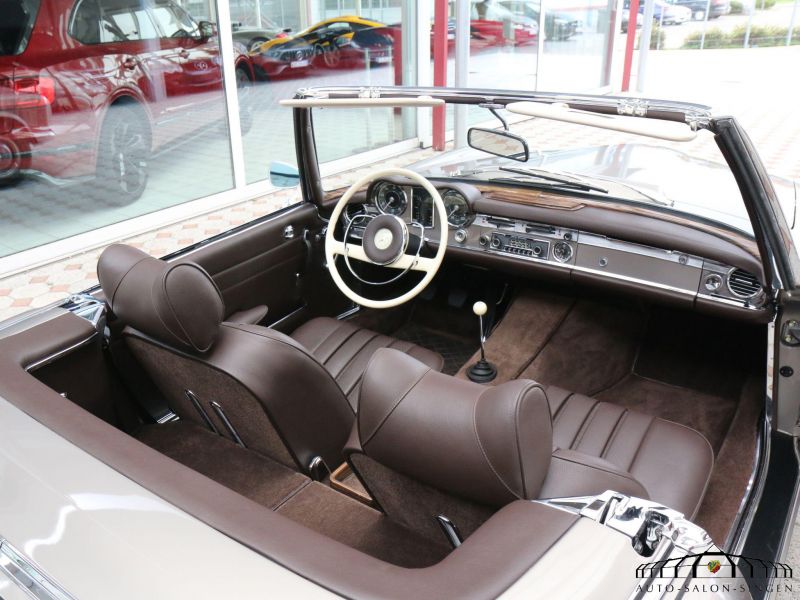 Mercedes-Benz 230 SL Pagode  