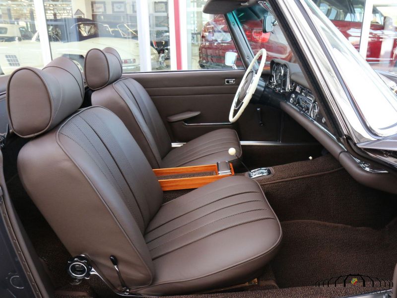 Mercedes-Benz 280 SL Pagode 