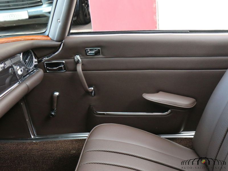 Mercedes-Benz 280 SL Pagode 