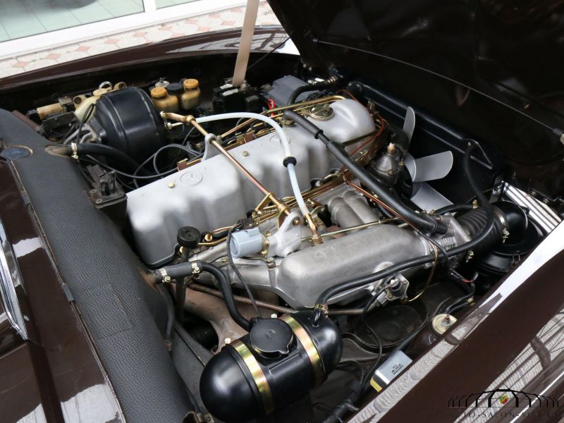 Mercedes-Benz 280 SL Pagode 