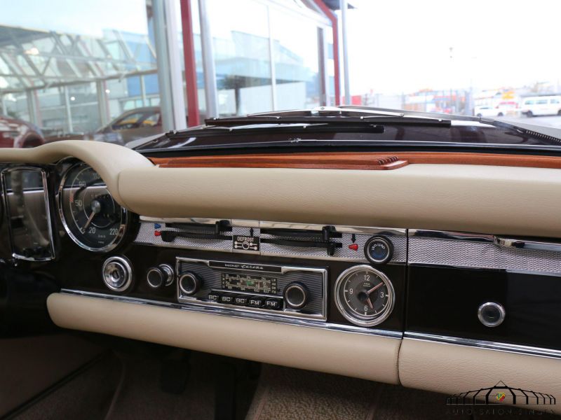 Mercedes-Benz 280 SL Pagode 