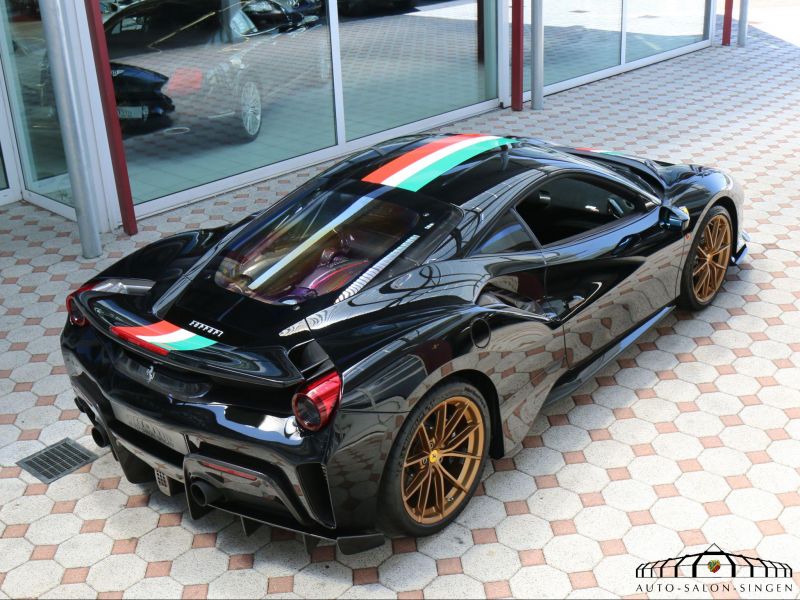 Ferrari 488 Pista