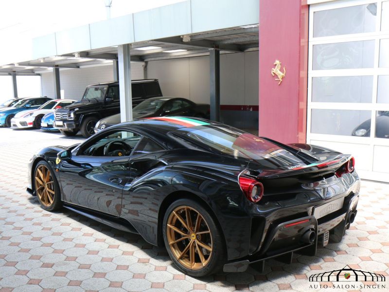 Ferrari 488 Pista