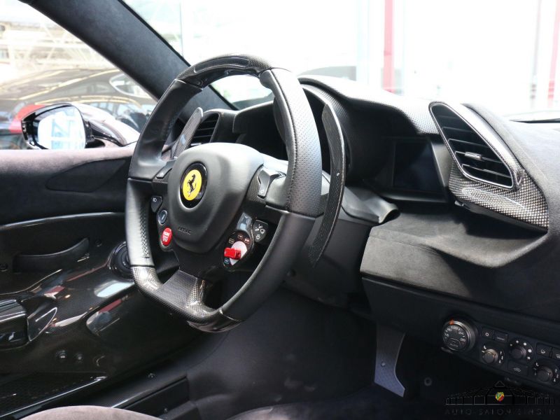 Ferrari 488 Pista