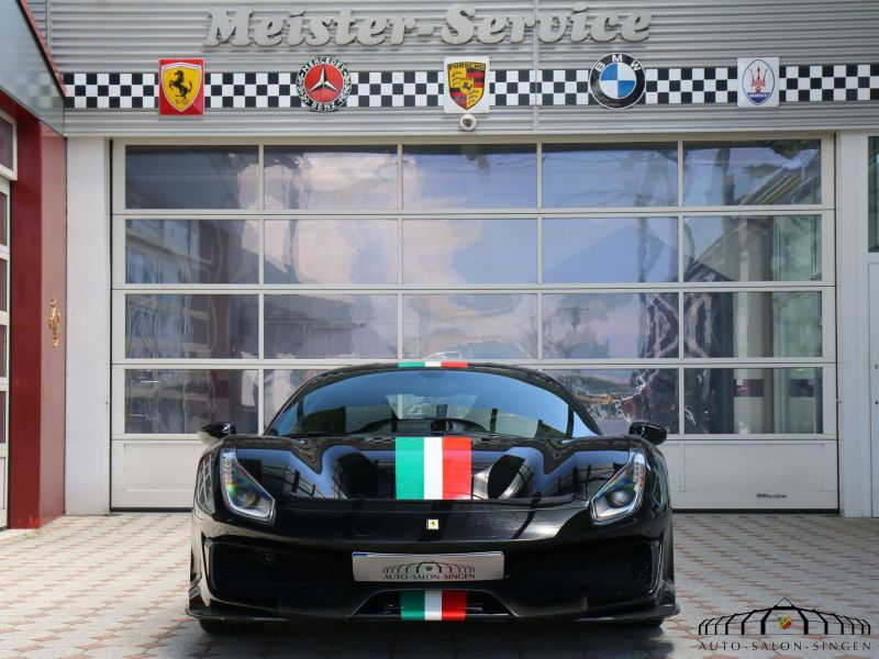 Ferrari 488 Pista