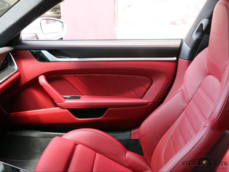 Porsche 992 Turbo S