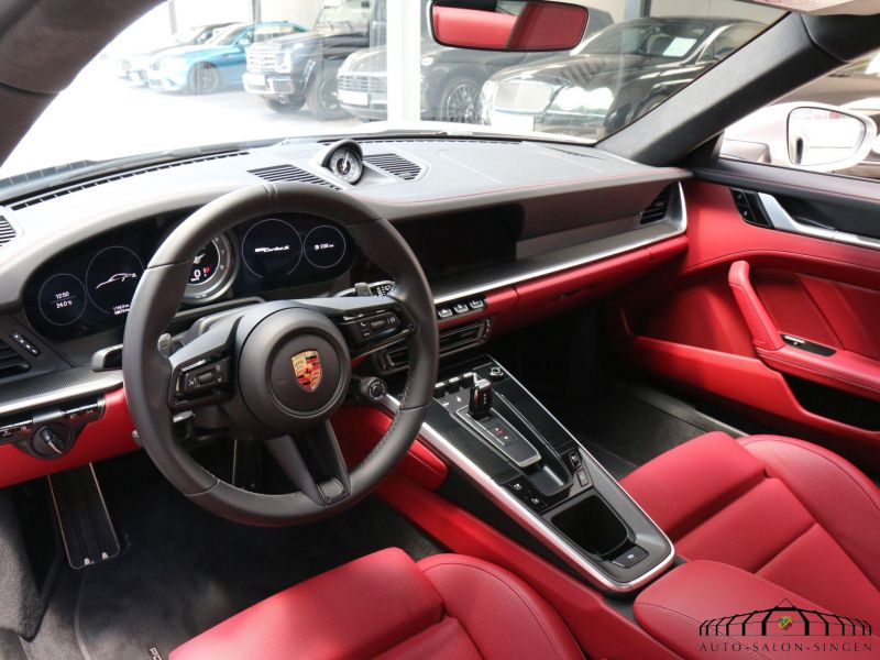 Porsche 992 Turbo S