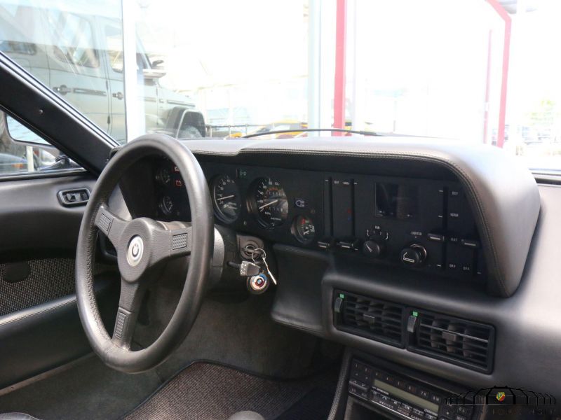 BMW M1