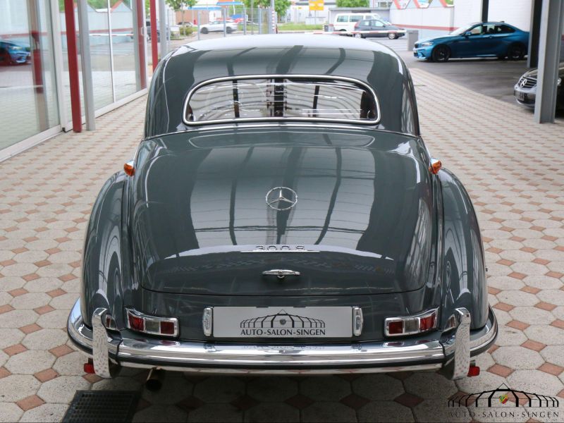 Mercedes-Benz 300 S Coupe 