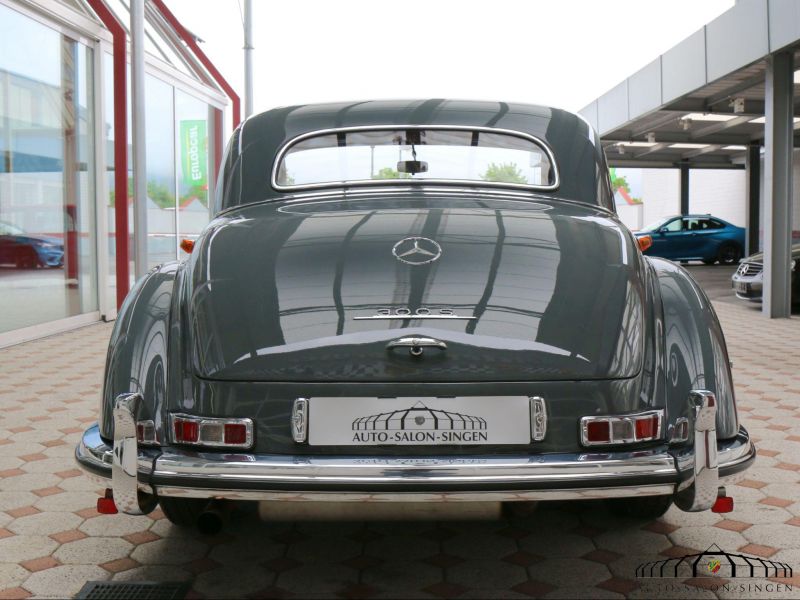 Mercedes-Benz 300 S Coupe 
