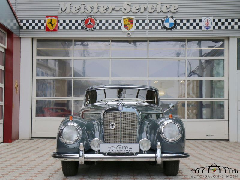 Mercedes-Benz 300 S Coupe 