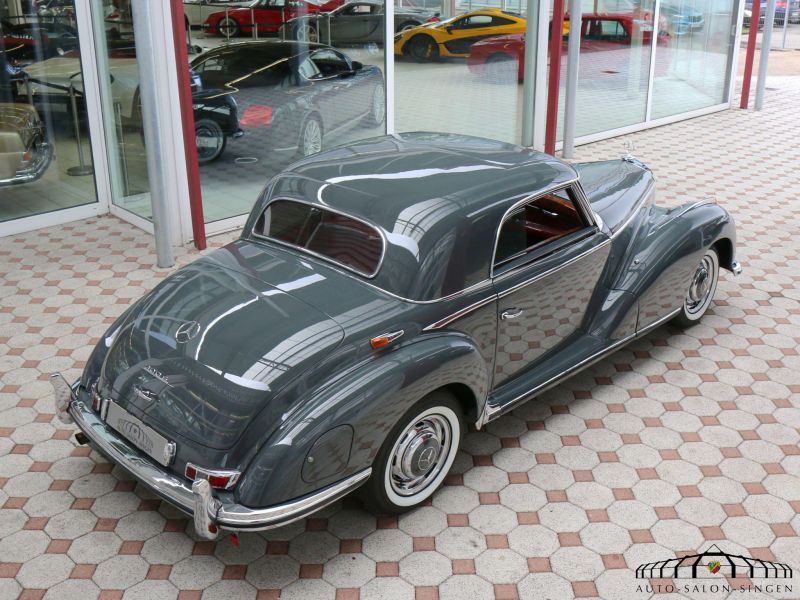 Mercedes-Benz 300 S Coupe 