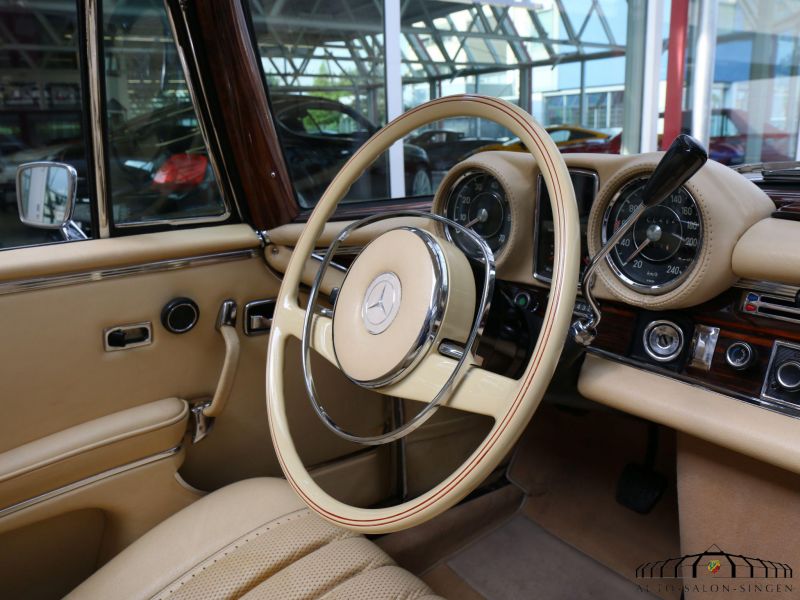 Mercedes-Benz 280 SE 3.5 Cabrio