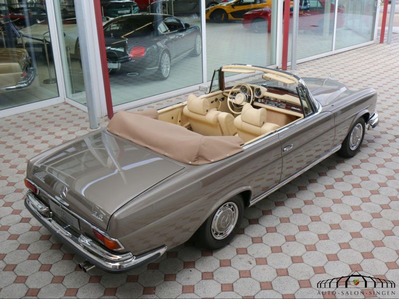 Mercedes-Benz 280 SE 3.5 Cabrio