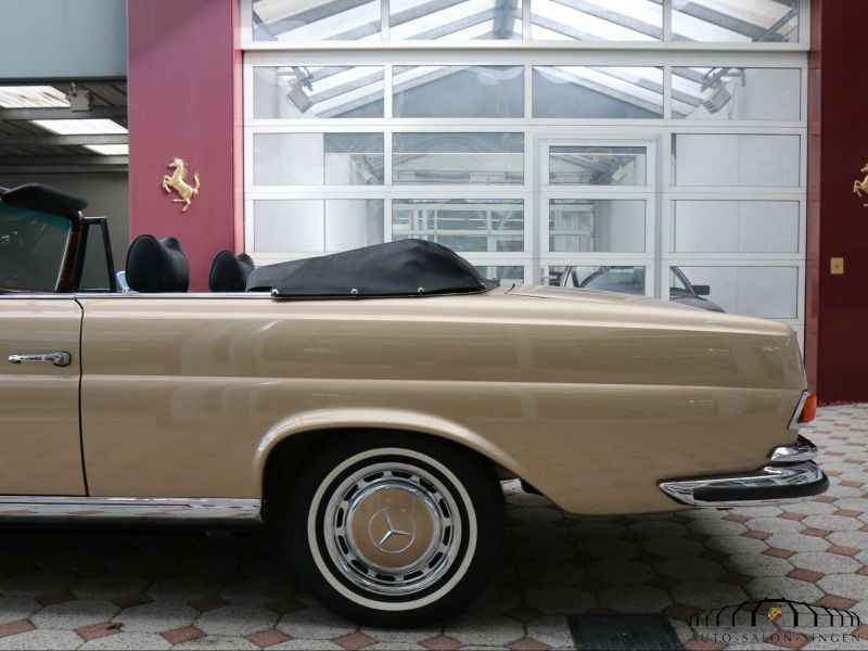Mercedes-Benz 280 SE 3.5 Cabrio