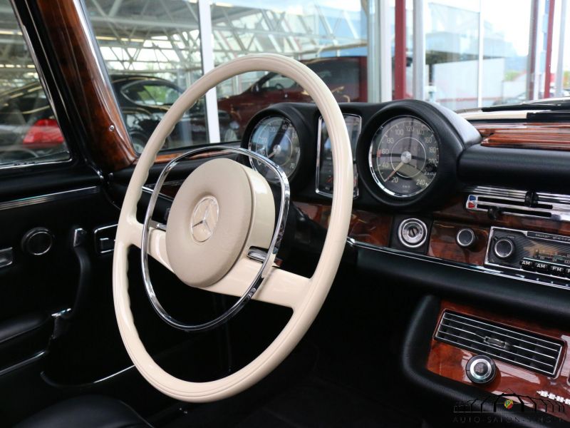 Mercedes-Benz 280 SE 3.5 Cabrio
