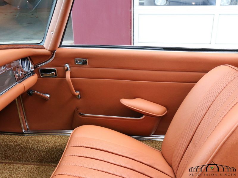 Mercedes-Benz 280 SL Pagode 